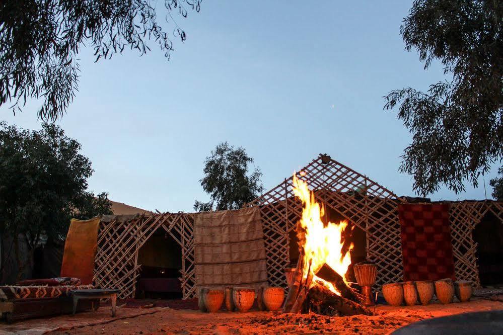 Nasser Palace Hotel & Bivouacs Hassilabied エクステリア 写真