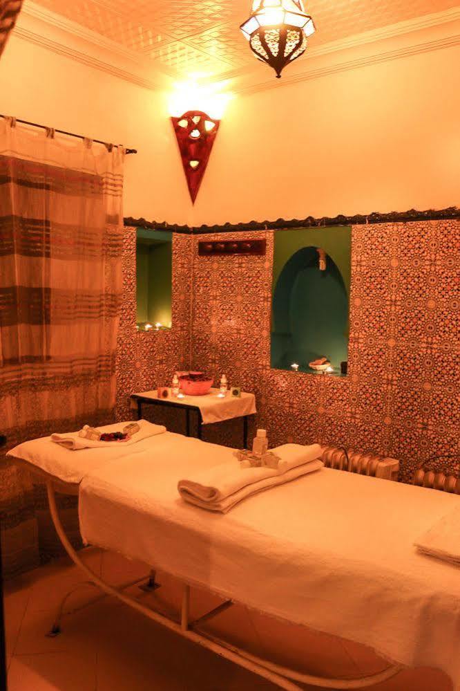 Nasser Palace Hotel & Bivouacs Hassilabied エクステリア 写真